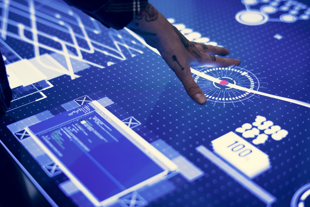 Ajustement dynamique des variables financières sur le simulateur retour sur investissement Rezoactif